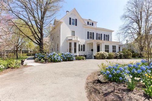 3-446 Bellevue Ave, Newport, RI, 02840-4113 | Card Image