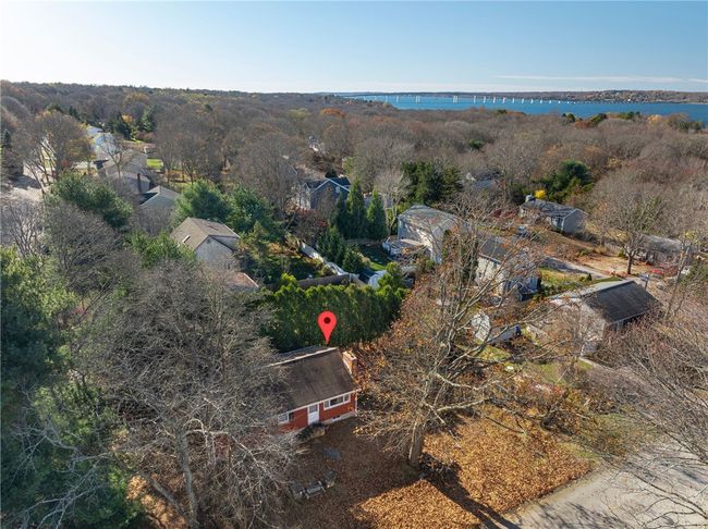 95 Capstan St, House other with 2 bedrooms, 1 bathrooms and 2 parking in Jamestown RI | Image 7