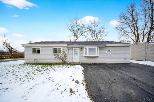 7908 Rinaldo Blvd E, Bridgeport, NY, 13030-9404 | Card Image