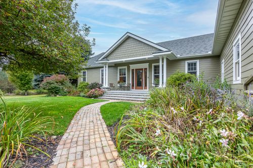 5525 Oberlin Rd, Gladwin, MI, 48624-9354 | Card Image