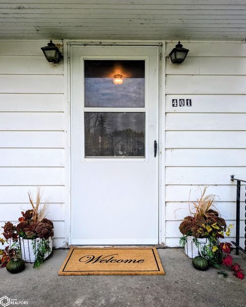 401 Humboldt St, Bode, IA, 50519 | Card Image