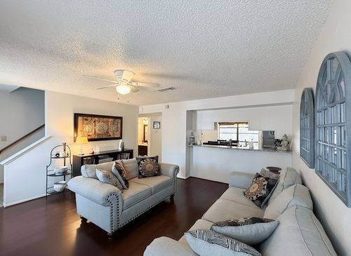 1237 Dallas Dr, Denton, TX, 76205-5111 | Card Image