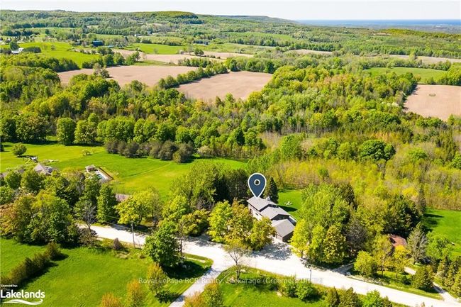 8254 21/22 Nottawasaga Sideroad, House other with 5 bedrooms, 6 bathrooms and 6 parking in Duntroon ON | Image 32
