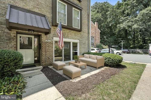 3814 Persimmon Cir, FAIRFAX, VA, 22031-5313 | Card Image