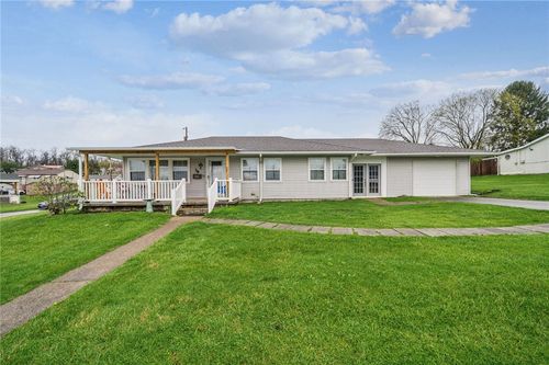 39 Forbes Dr, Latrobe, PA, 15650-1045 | Card Image