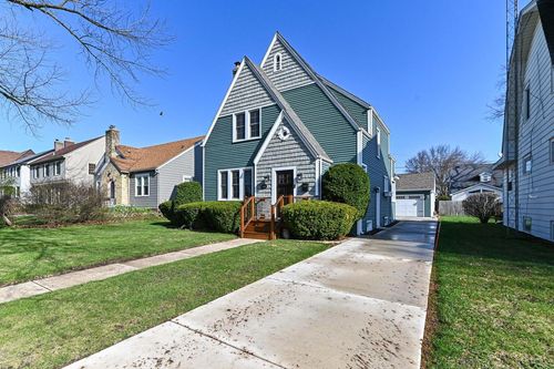 520 74th Street, Kenosha, WI, 53143 | Card Image