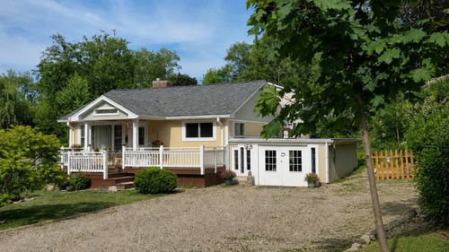 5210 Hilltop Dr, Wonder Lake, IL, 60097-8704 | Card Image