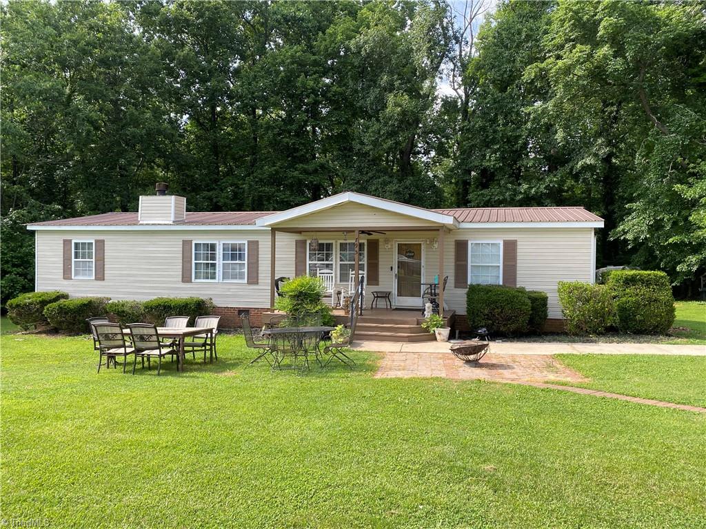 Joyce Cir, High Point, NC 27265