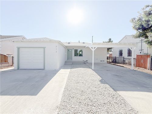 213 N Broadacres Ave, Compton, CA, 90220-1722 | Card Image