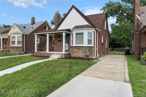 18258 Manor St, Detroit, MI, 48221-1941 | Card Image