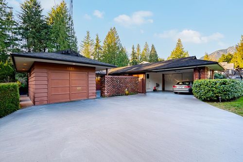 4695 Mapleridge Dr, North Vancouver, BC, V7R3T6 | Card Image