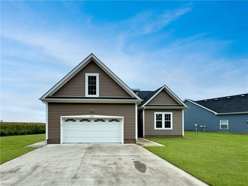501 Millbrooke Cir, Elizabeth City, NC, 27909-5189 | Card Image