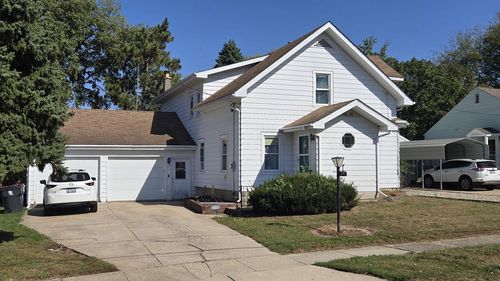 606 High St, Clinton, WI, 53525-9125 | Card Image