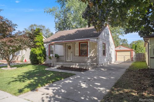 5101 Clippert St, Dearborn Heights, MI, 48125-2714 | Card Image