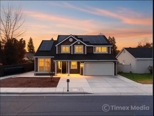 1815 E Frederick Ave, Fresno, CA, 93720-3628 | Card Image