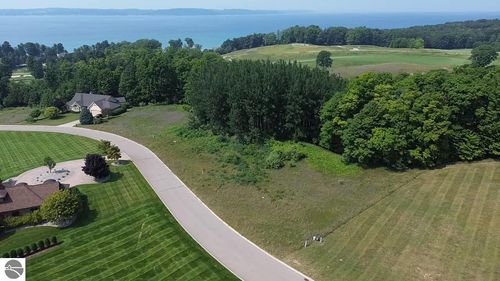 Unit #8 Turnberry Circle, Williamsburg, MI, 49690-8642 | Card Image