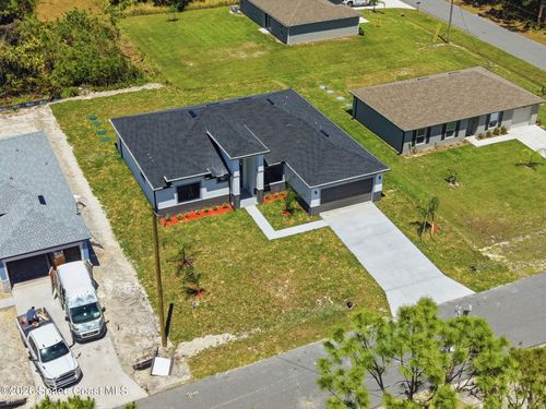 2861 Fontainebleau Ave Se, Palm Bay, FL, 32909-8915 | Card Image