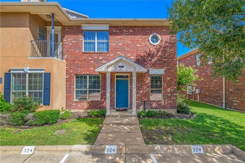 324 Forest Dr, College Station, TX, 77840-2082 | Card Image
