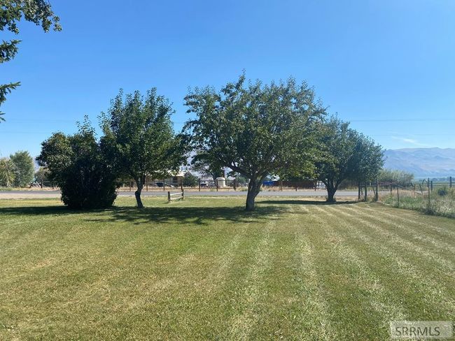 2651 Challis Creek Road, Home with 4 bedrooms, 2 bathrooms and 3 parking in Challis ID | Image 7