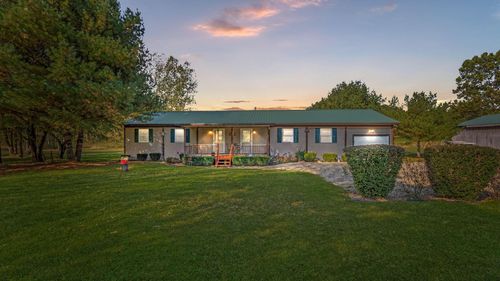 8285 Old River Rd, Philo, OH, 43771-9622 | Card Image