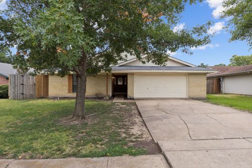 910 Via Valencia, Mesquite, TX, 75150-3030 | Card Image