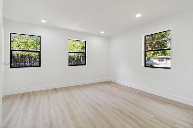 4730 Ne 15 Th Ave, House other with 2 bedrooms, 2 bathrooms and null parking in Pompano Beach FL | Image 15