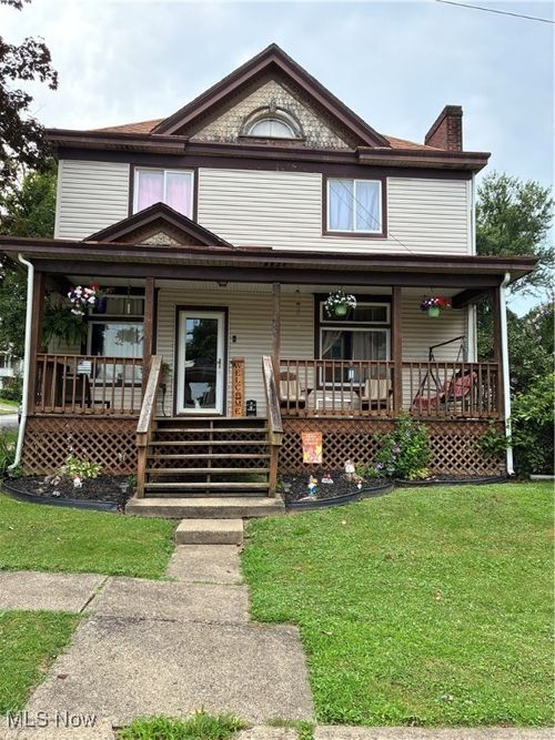 1501 Smithfield St, East Liverpool, OH, 43920-1862 | Card Image
