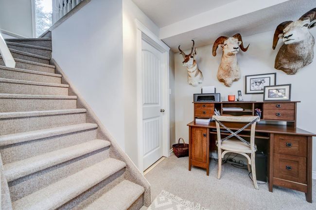 1709 East Hillcrest Drive, House other with 4 bedrooms, 3 bathrooms and null parking in Hillcrest AB | Image 24