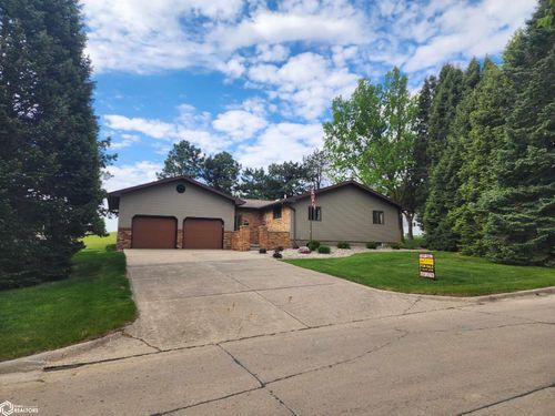 501 Zobel Ln, Ida Grove, IA, 51445-1725 | Card Image
