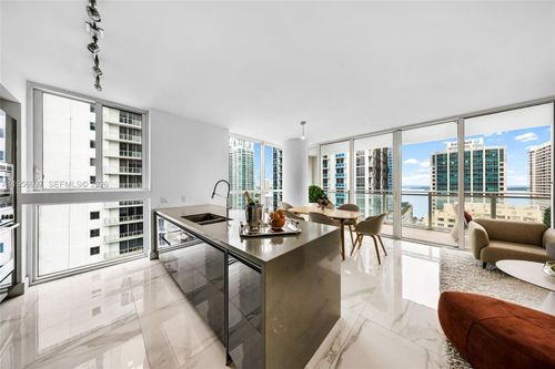 2708-1080 Brickell Ave, Miami, FL, 33131-3989 | Card Image