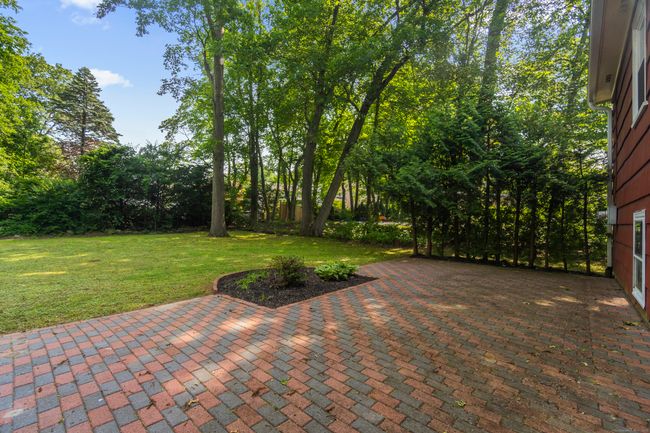 Beautiful patio | Image 26