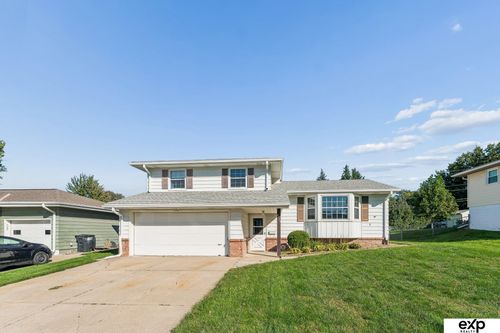 5429 S 94th Street, Omaha, NE, 68127 | Card Image