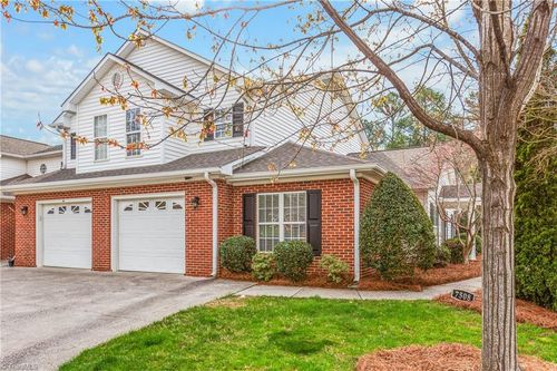 7508 Riverside Ct, Clemmons, NC, 27012-7715 | Card Image