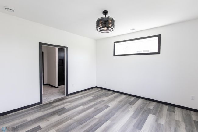 Primary Bedroom | Image 32