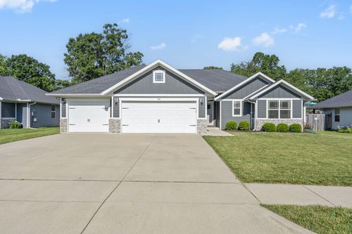 724 N Vermillion Dr, Strafford, MO, 65757-8977 | Card Image