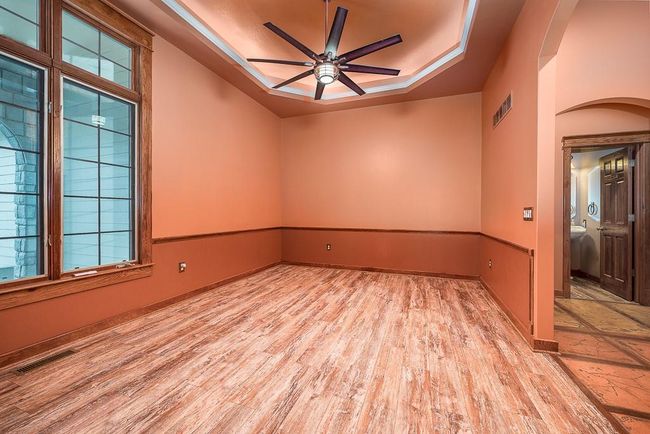 1605 Washington St, House other with 6 bedrooms, 5 bathrooms and null parking in Tonganoxie KS | Image 7