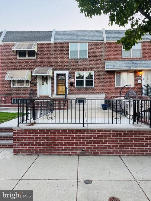 3104 S Juniper St, PHILADELPHIA, PA, 19148-5246 | Card Image