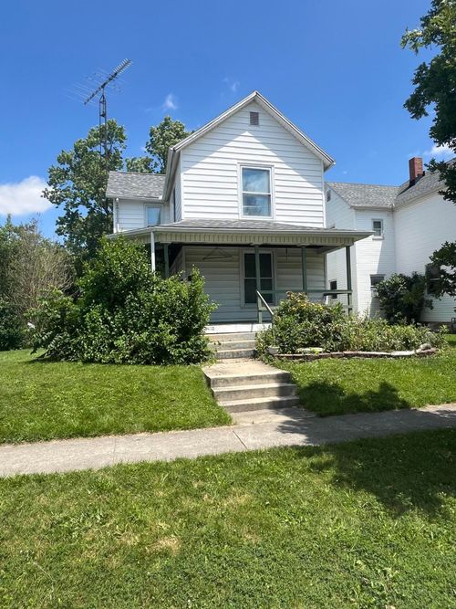 110 E Benton St, Wapakoneta, OH, 45895-2304 | Card Image