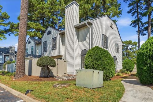 2326 Cornick Dr, Virginia Beach, VA, 23454-4047 | Card Image