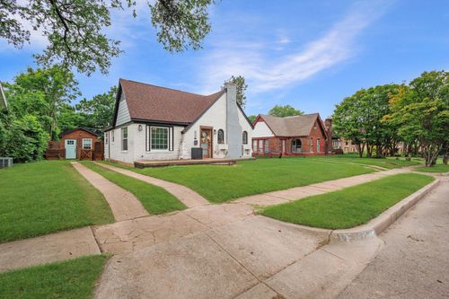 2744 Catherine St, Dallas, TX, 75211-5221 | Card Image