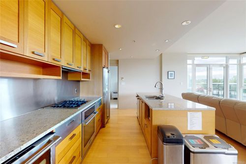 ph2-365 Waterfront Cres, Victoria, BC, V8T0A6 | Card Image