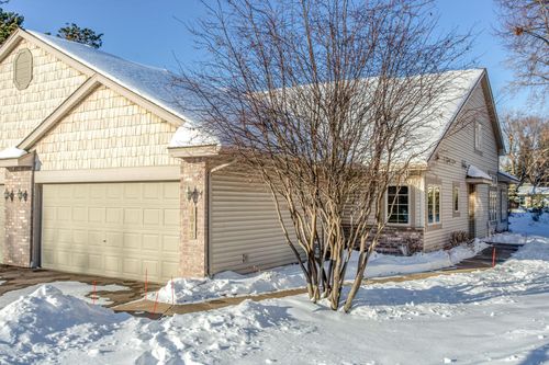 1513 Pine Pointe, White Bear Lake, MN, 55110-3745 | Card Image