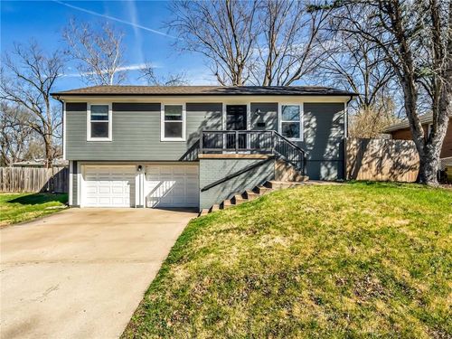 126 Nw 4th St, Blue Springs, MO, 64014-2707 | Card Image