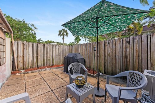 11c-3320 Simms St, Hollywood, FL, 33021-3106 | Card Image