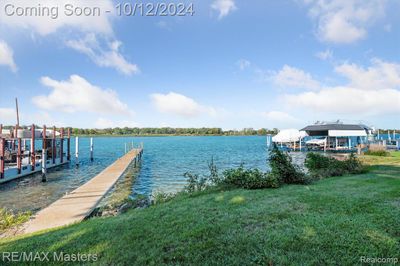 Your Private Dock On The Detroit River! | Image 2