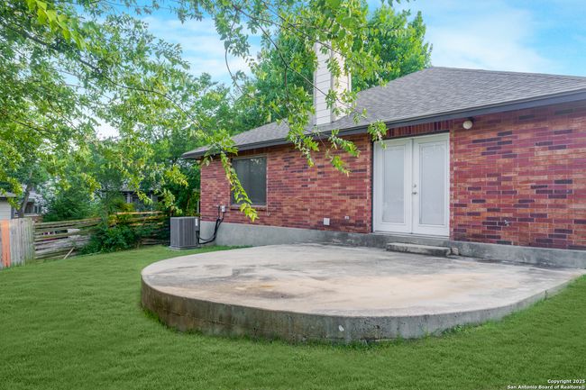 12012 Brent Ter, House other with 3 bedrooms, 2 bathrooms and null parking in Live Oak TX | Image 16