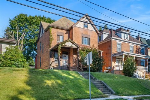 62 N Emily St, Crafton, PA, 15205-3005 | Card Image