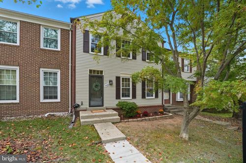 7954 Forest Path Way, SPRINGFIELD, VA, 22153-2637 | Card Image