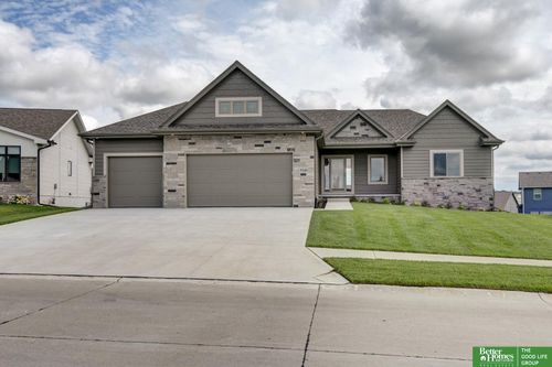 7131 N 172nd St, Bennington, NE, 68007-3333 | Card Image