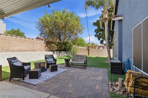7943 Lions Mane Ct, Las Vegas, NV, 89123-0716 | Card Image
